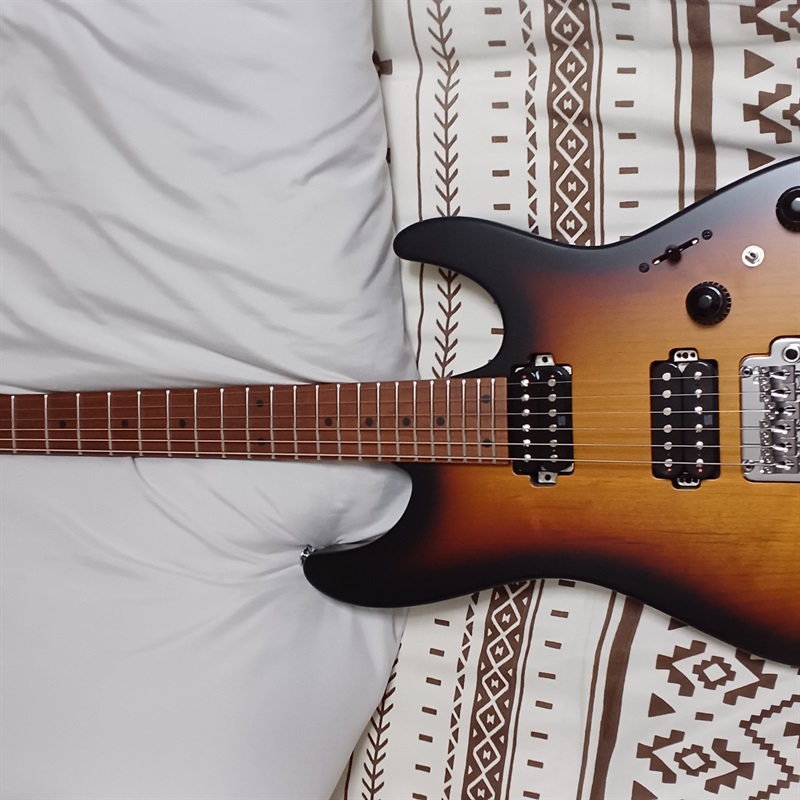 Ibanez AZ  2402−TFFの画像